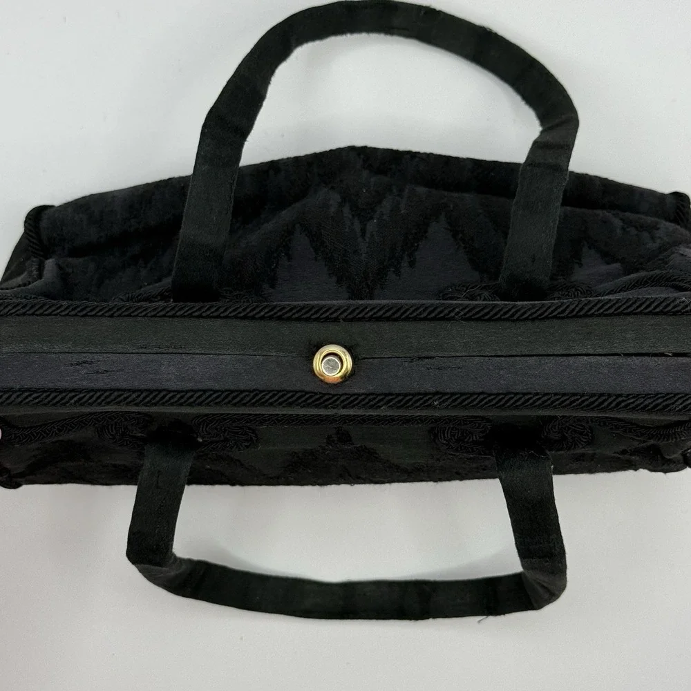 Vtg Cesare Piccini Black Bag Embroidered Motif Push Lock Made in Italy‎ *read